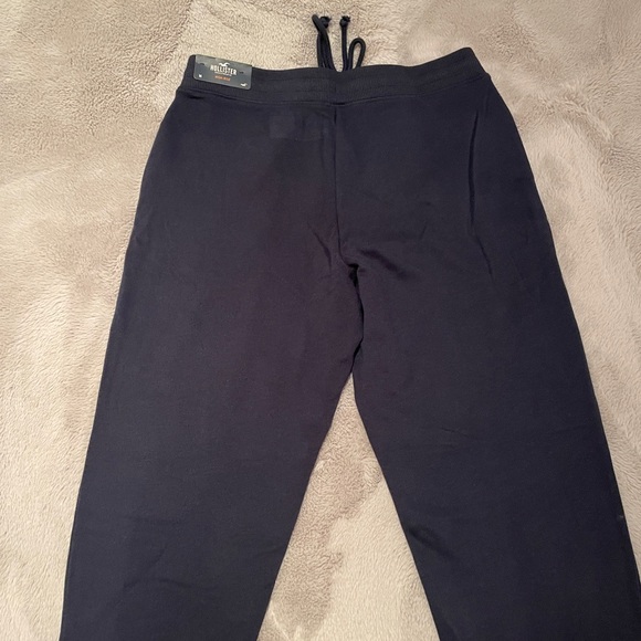 Hollister High Rise Joggers - Picture 4 of 6